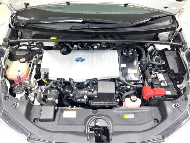 Toyota PRIUS 2017-10 12793-18