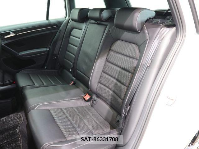VolksWagen GOLF R VARIANT 2019-04 374173-19