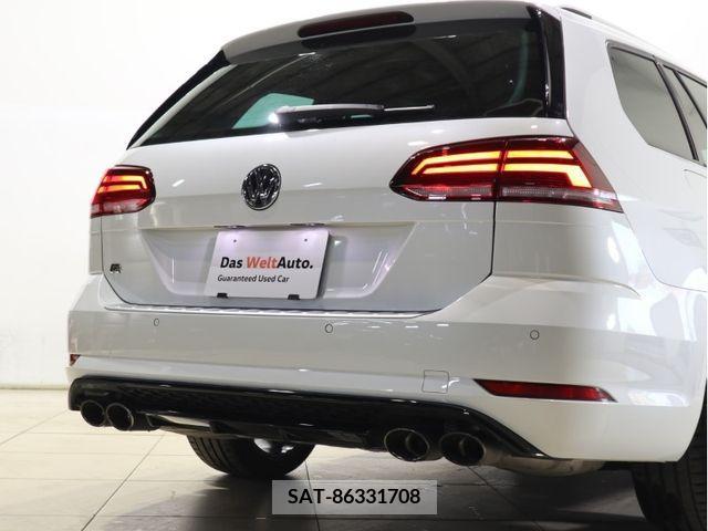 VolksWagen GOLF R VARIANT 2019-04 374173-6