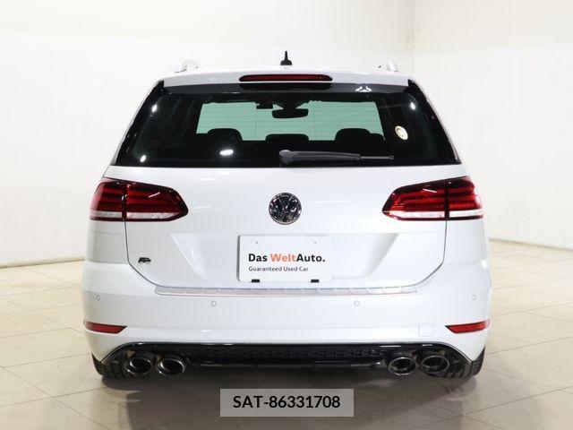 VolksWagen GOLF R VARIANT 2019-04 374173-2