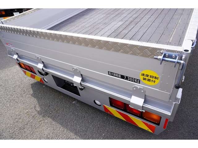 MITSUBISHI FUSO Fighter 2023-01 1486-17