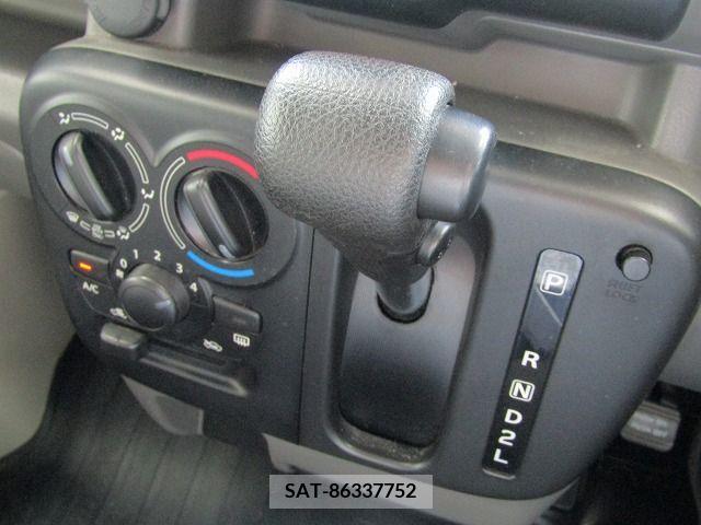 Suzuki EVERY 2016-02 301679-19