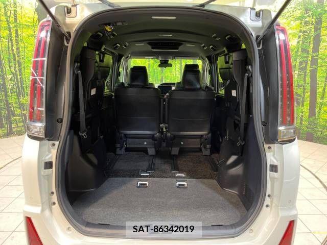 Toyota NOAH 2019-07 340542-12