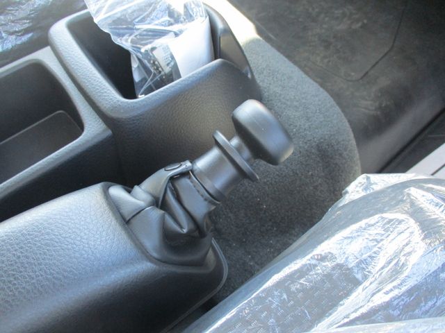 Mitsubishi CANTER 2023-10 13642-17