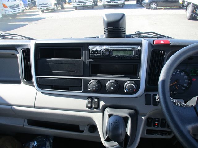 Mitsubishi CANTER 2023-10 13642-12