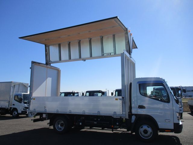 Mitsubishi CANTER 2023-10 13642-5