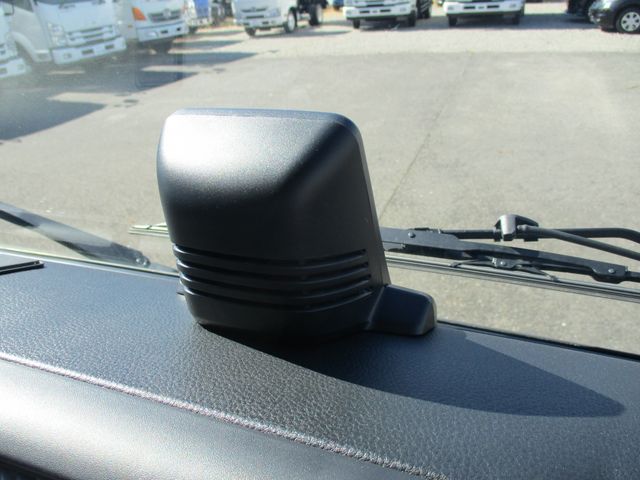 Mitsubishi CANTER 2023-10 13642-14