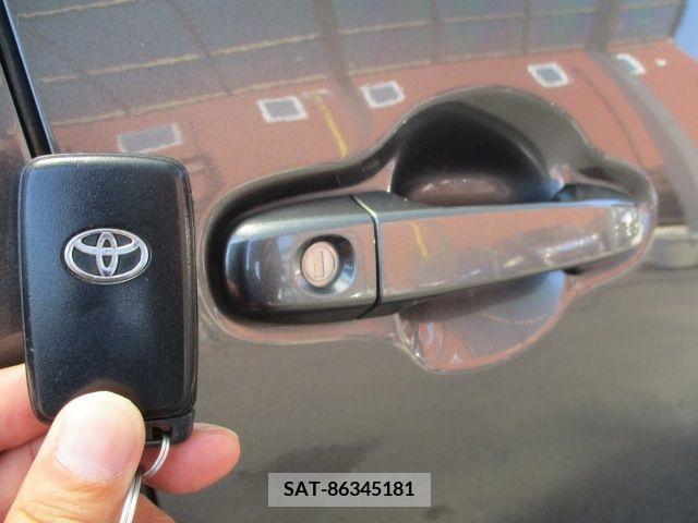 Toyota AQUA 2014-02 356341-18