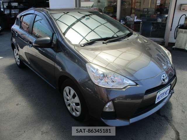 Toyota AQUA 2014-02 356341-2