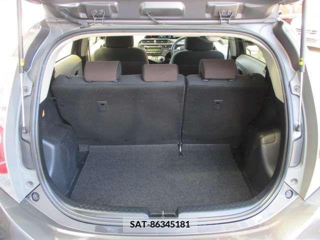 Toyota AQUA 2014-02 356341-7