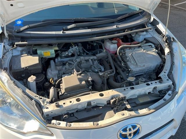 Toyota AQUA 2012-10 13207-17