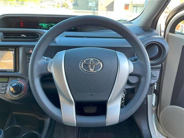 Toyota AQUA 2012-10 13207-6