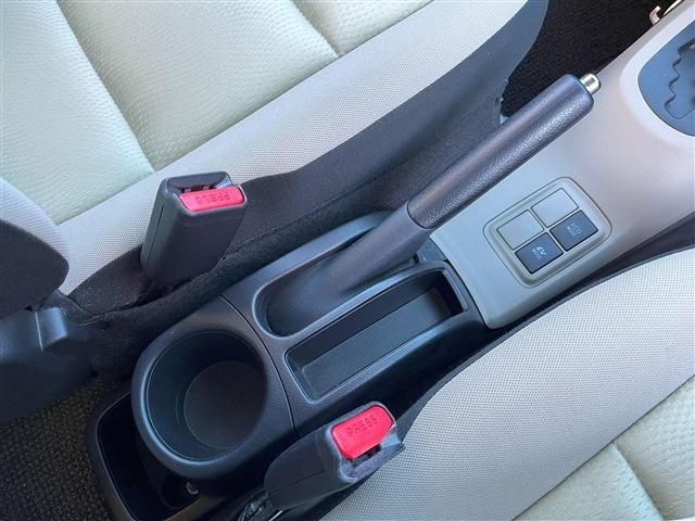 Toyota AQUA 2012-10 13207-12