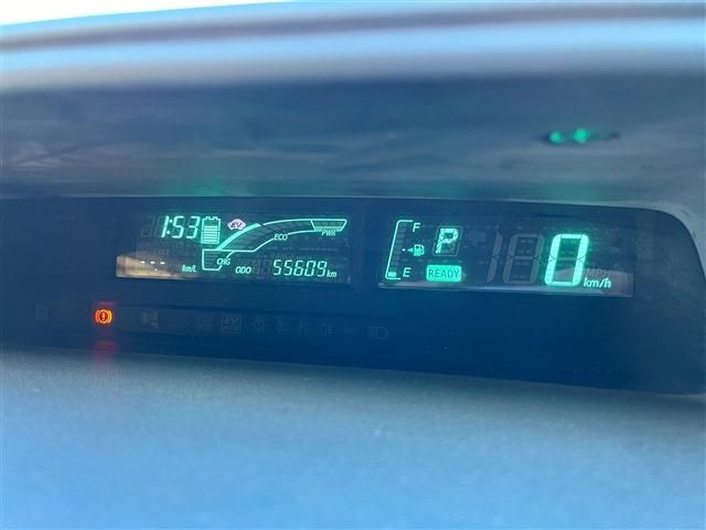 Toyota AQUA 2012-10 13207-8