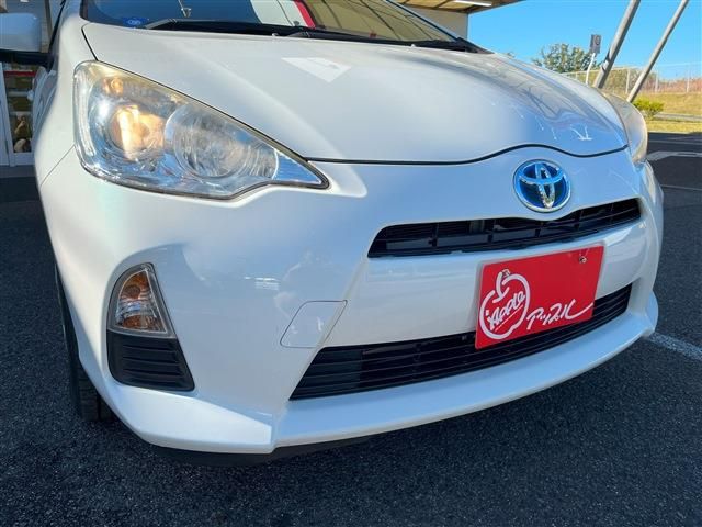 Toyota AQUA 2012-10 13207-14