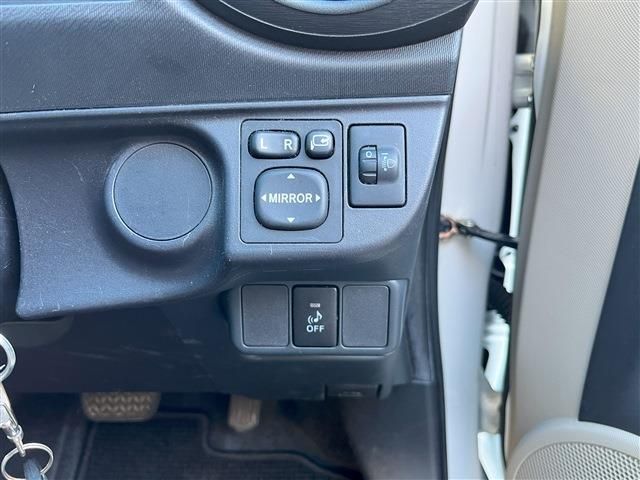 Toyota AQUA 2012-10 13207-7