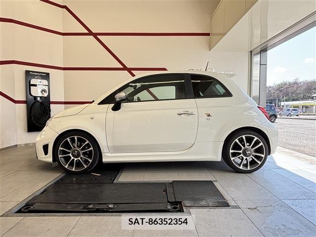 Abarth 595 2017-03 271478-4