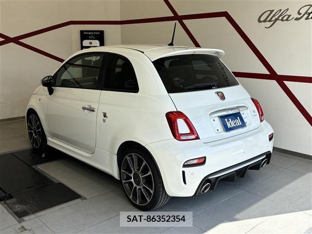Abarth 595 2017-03 271478-5