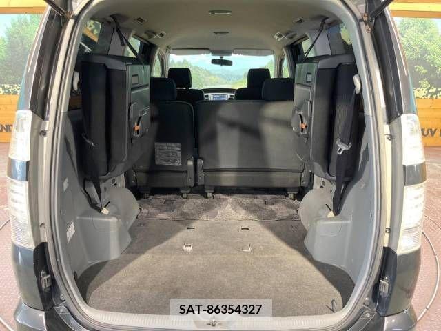 Toyota VOXY 2004-08 289188-10