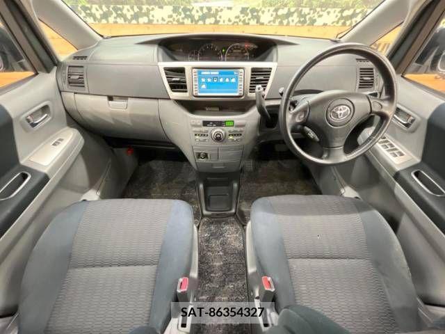Toyota VOXY 2004-08 289188-1