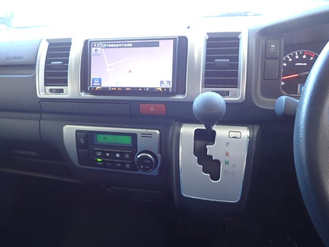 Toyota HIACE VAN 2018-10 16824-14
