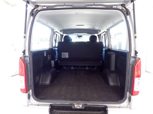 Toyota HIACE VAN 2018-10 16824-12