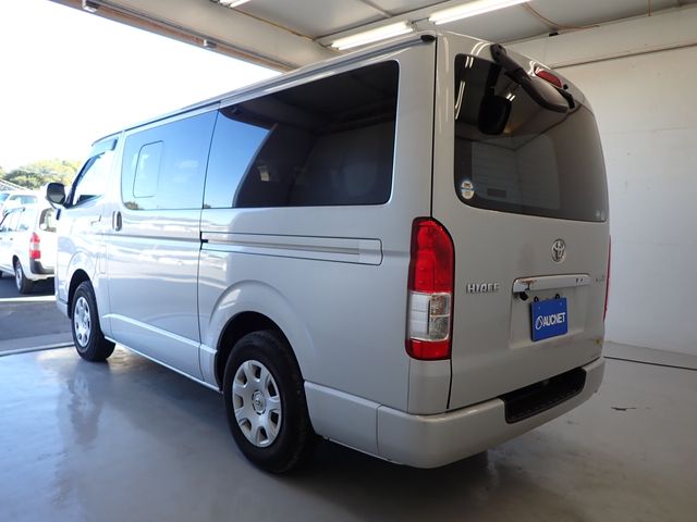 Toyota HIACE VAN 2018-10 16824-2