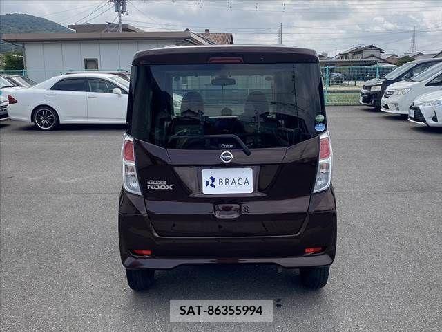 Nissan ROOX 2017-06 323846-11