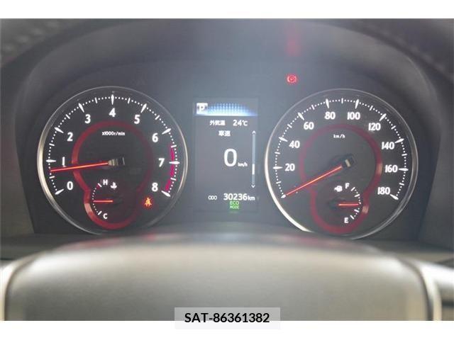 Toyota ALPHARD 2022-03 299542-11