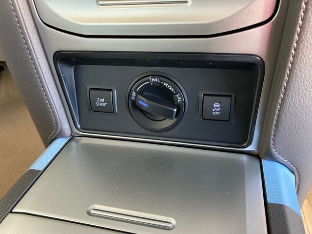 Toyota PRADO 2022-09 13777-19