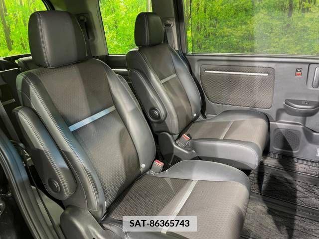 Honda e 2021-03 337808-9
