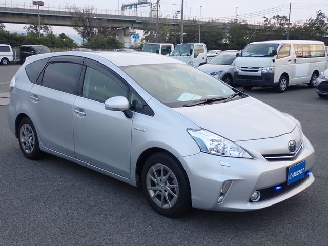 Toyota PRIUS ALPHA 2014-10 191415-3