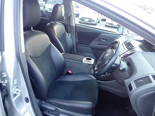Toyota PRIUS ALPHA 2014-10 191415-20