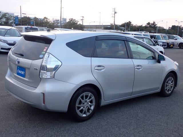 Toyota PRIUS ALPHA 2014-10 191415-7