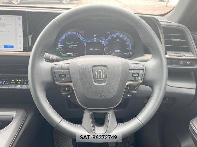 Toyota CROWN 2023-01 337738-11