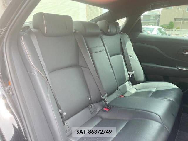 Toyota CROWN 2023-01 337738-9