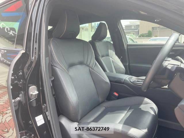 Toyota CROWN 2023-01 337738-8