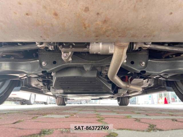 Toyota CROWN 2023-01 337738-19