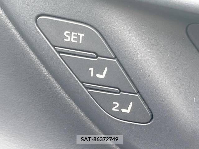 Toyota CROWN 2023-01 337738-7