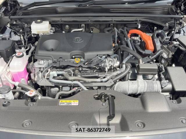 Toyota CROWN 2023-01 337738-18