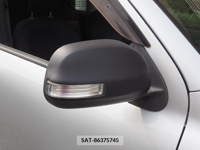Toyota SIENTA 2011-08 386687-5