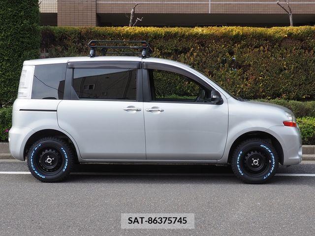 Toyota SIENTA 2011-08 386687-24