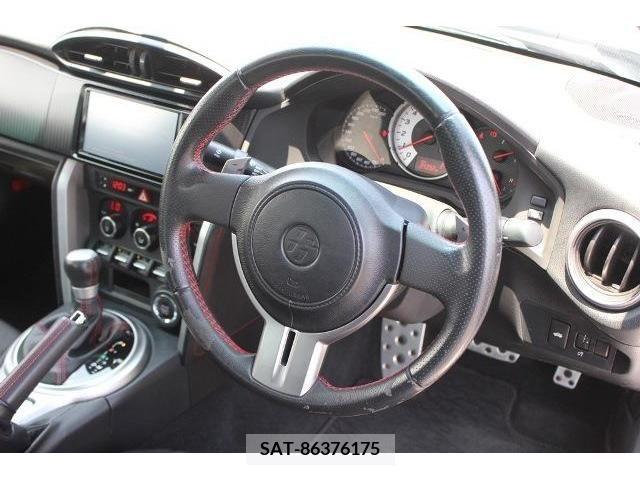 Toyota 86 2014-03 330739-15