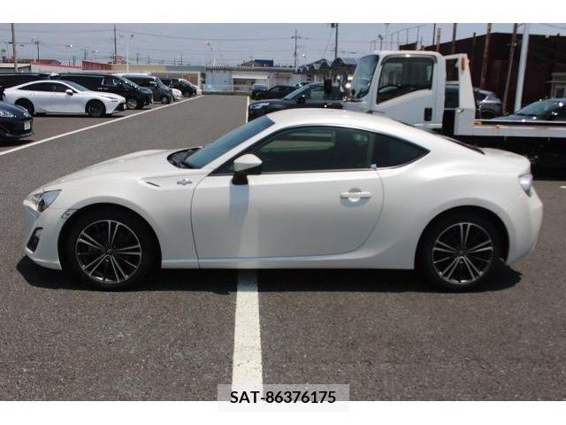 Toyota 86 2014-03 330739-7