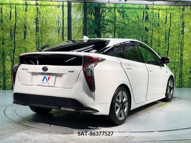 Toyota PRIUS 2016-04 225191-17