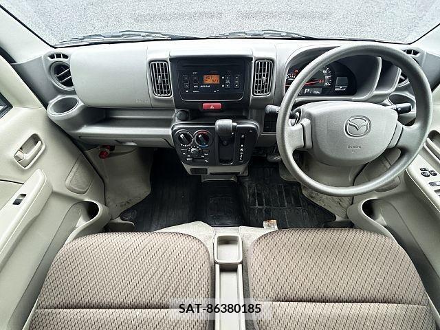 Mazda SCRUM VAN 2020-02 284042-1