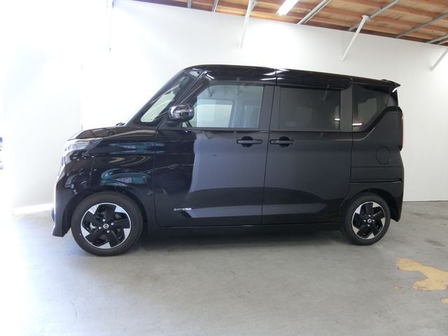 Nissan ROOX 2021-05 8006-15