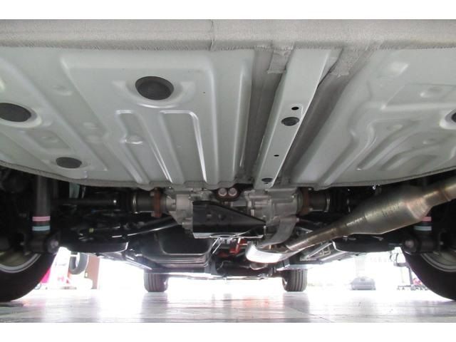 Toyota VOXY HYBRID 2022-03 28462-26