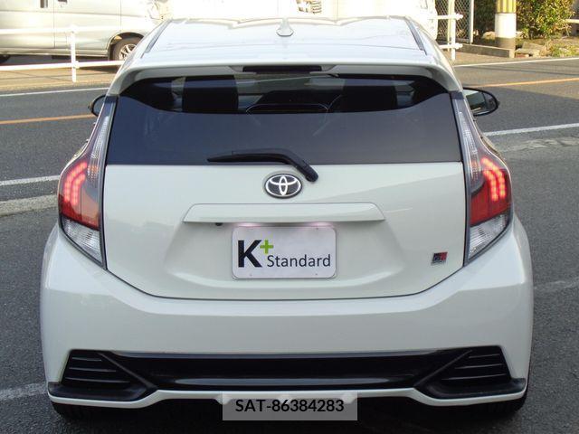 Toyota AQUA 2017-12 222706-6