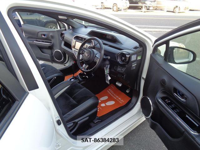 Toyota AQUA 2017-12 222706-10